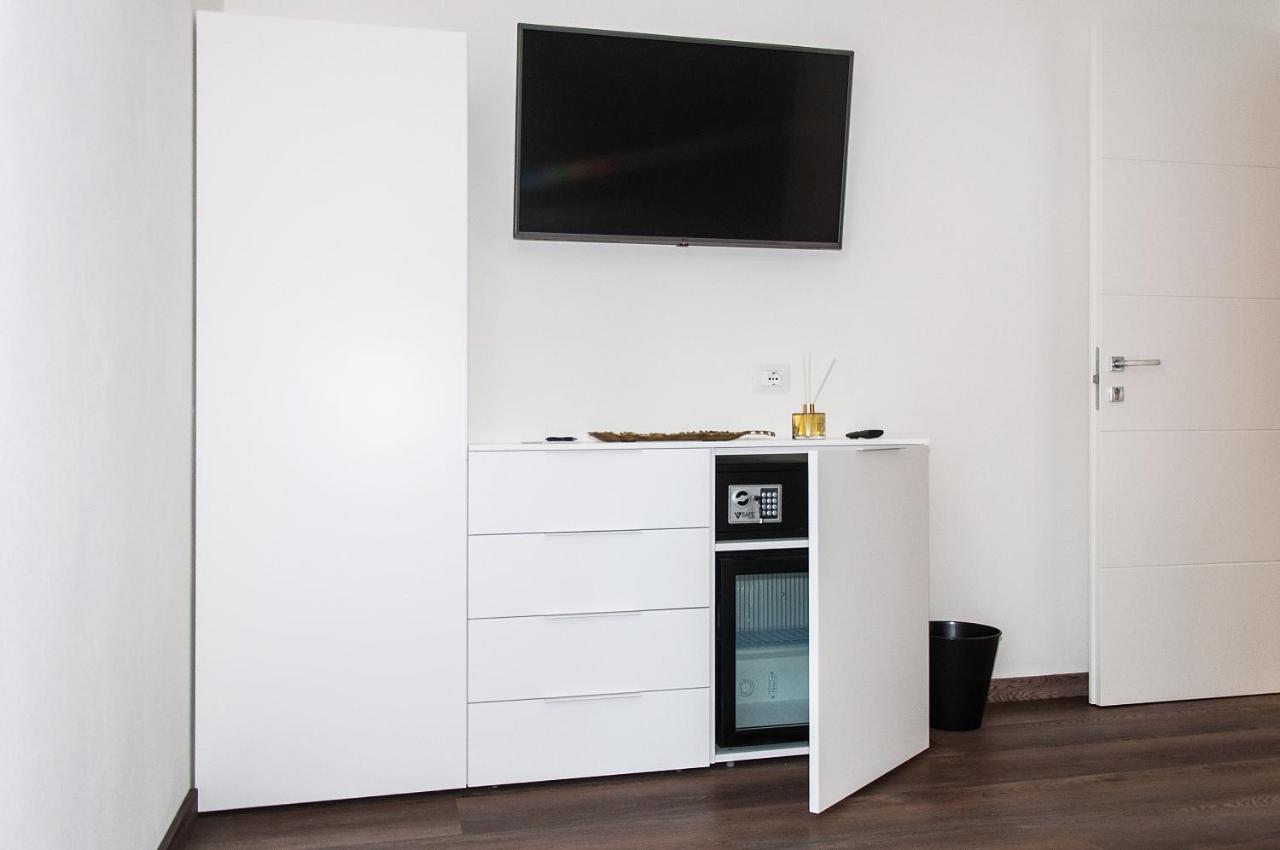 Homy Bnb Empoli Exteriör bild