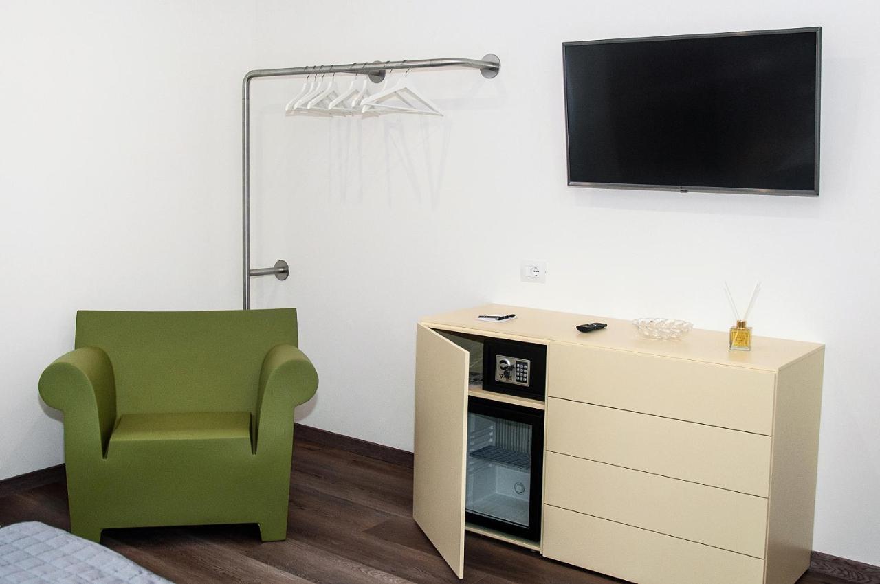 Homy Bnb Empoli Exteriör bild