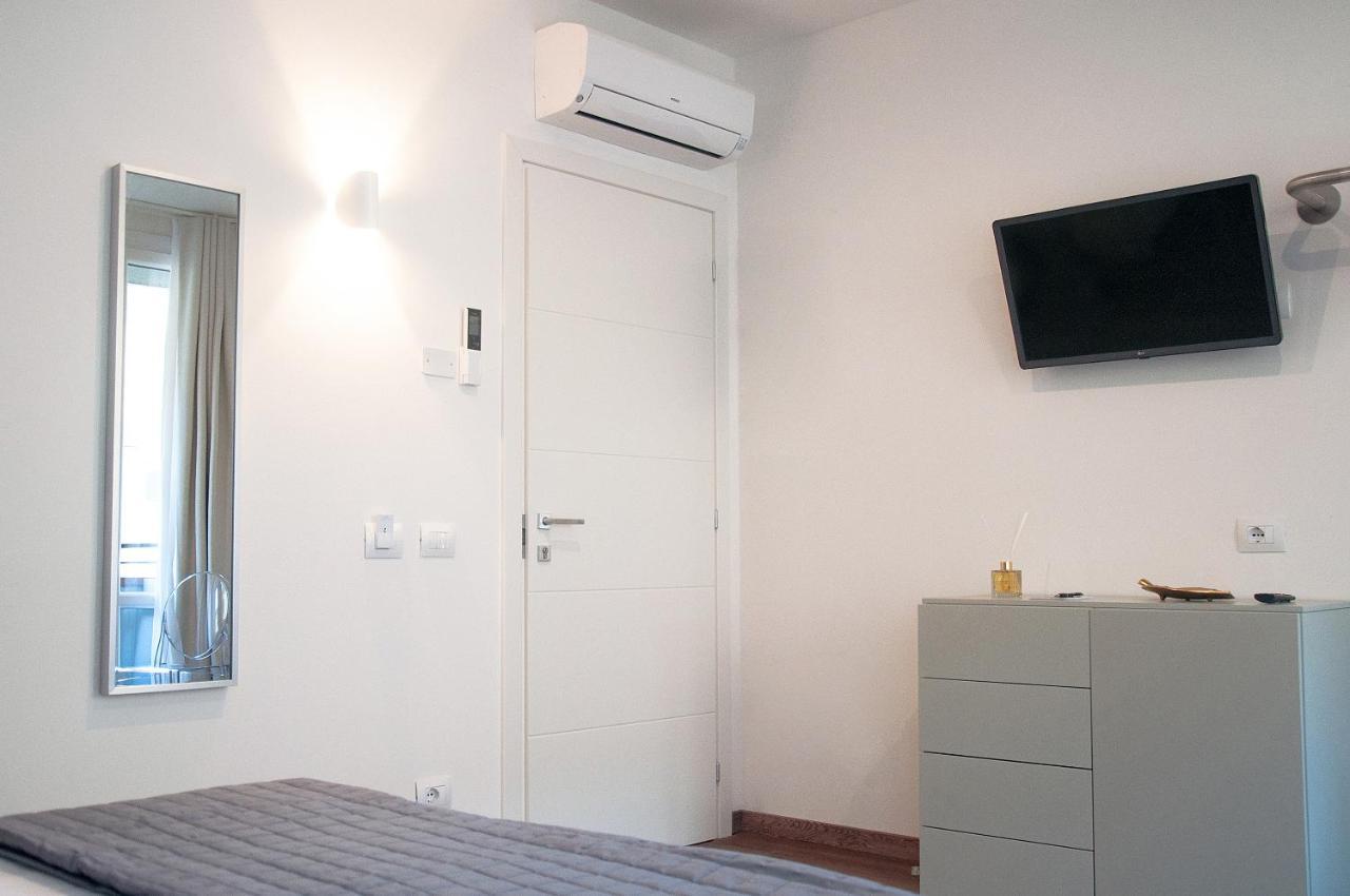 Homy Bnb Empoli Exteriör bild
